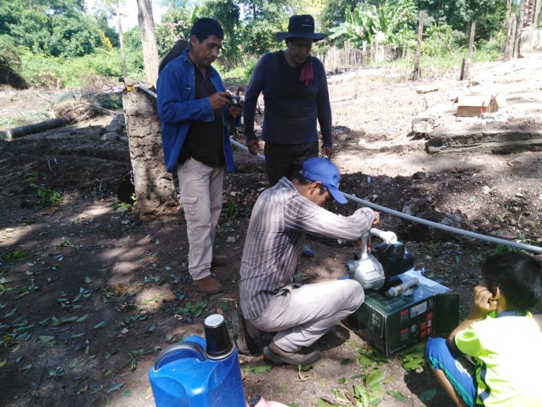 Proyecto de riegos en comunidad Motacusito, Santa Cruz - Bolivia